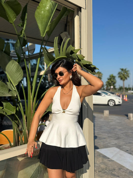 Dlvn Beyaz Metal Detaylı Peplum Triko Bluz | Beyaz