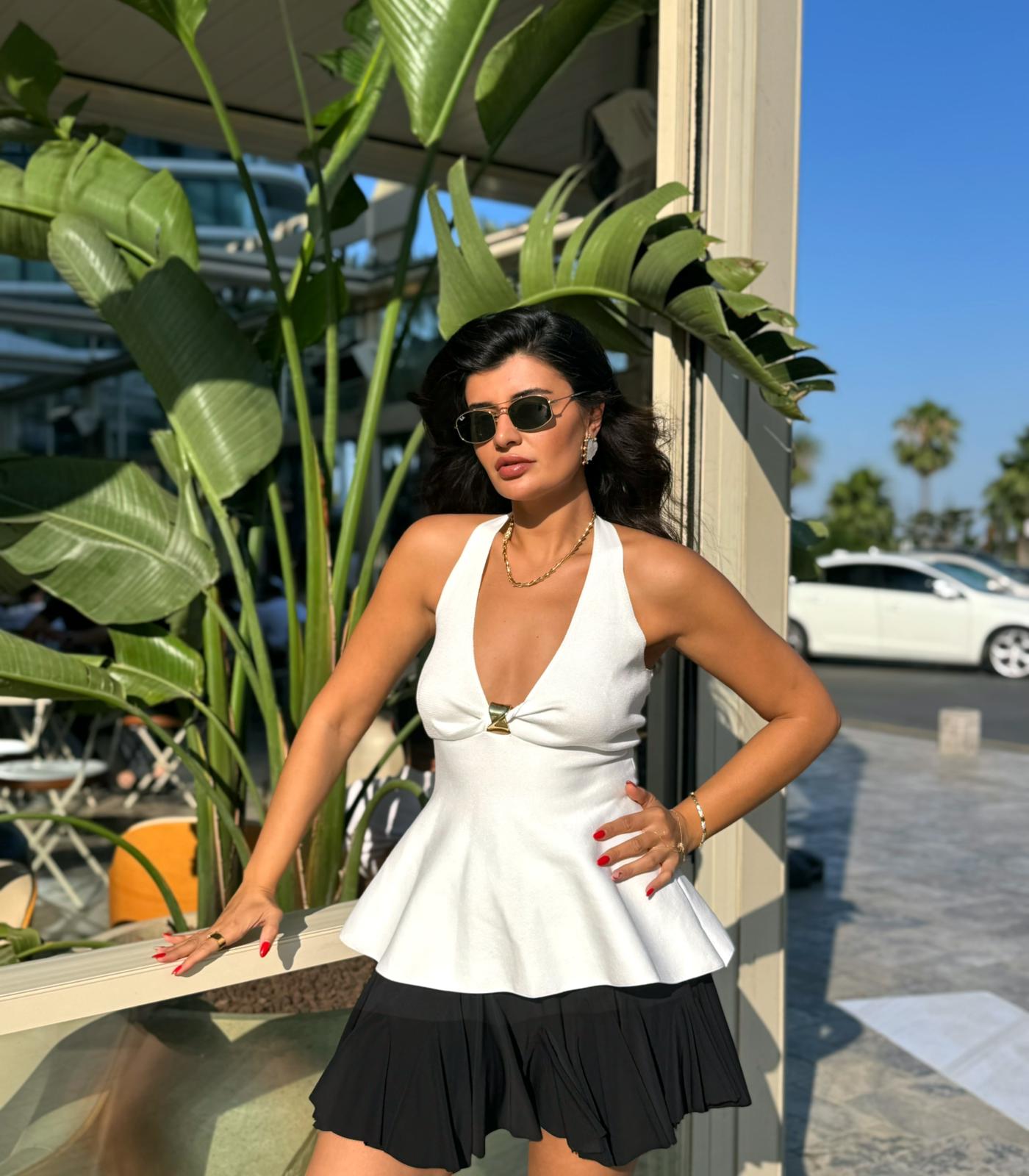 Dlvn Beyaz Metal Detaylı Peplum Triko Bluz | Beyaz