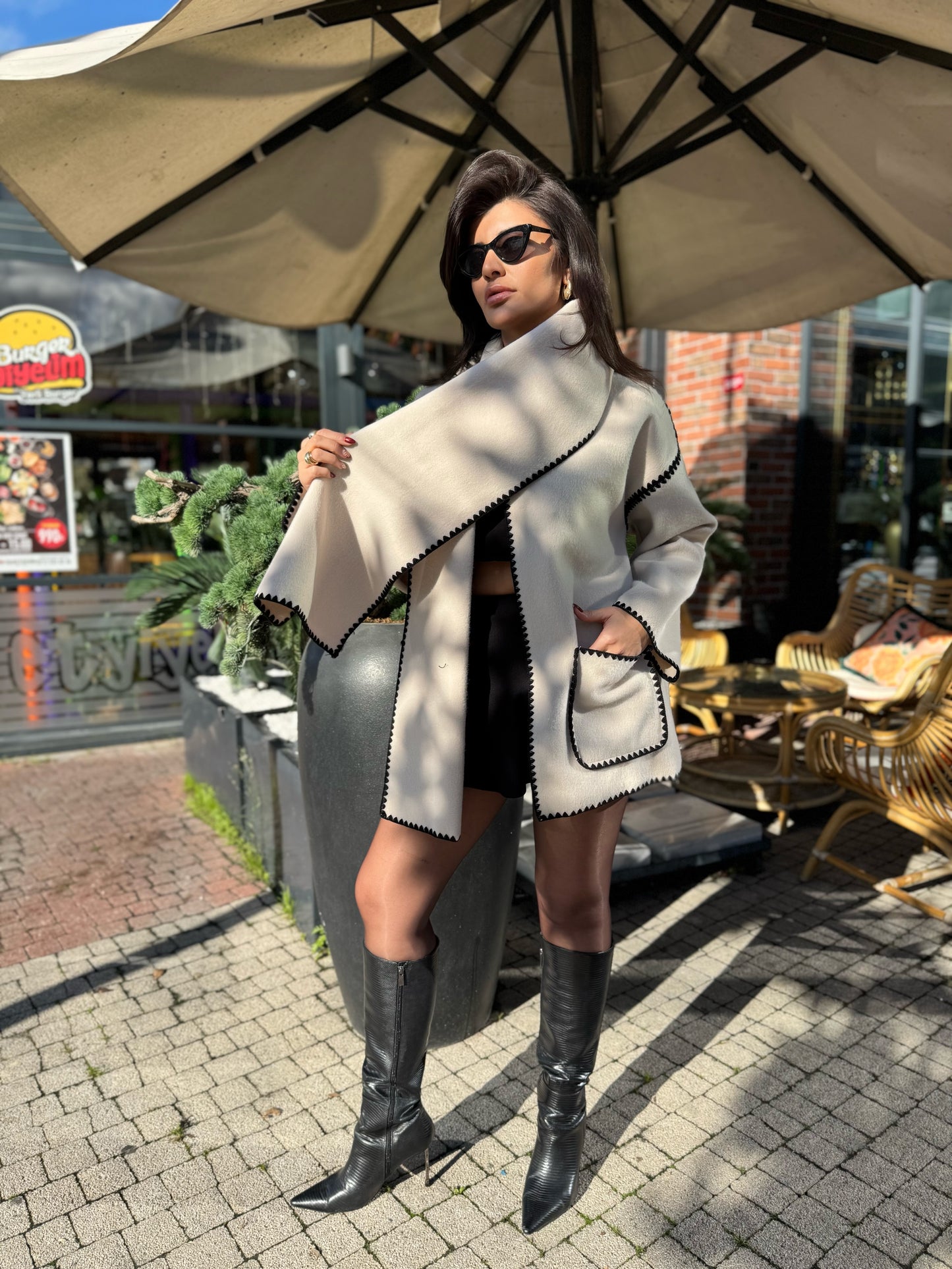 Kaşe Şal Detaylı Panço