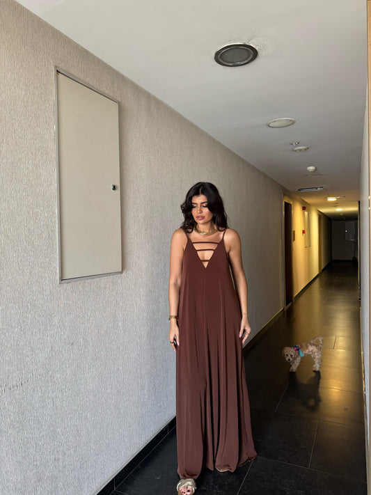 Sırtı Açık-Yaka Önü Biyeli Maxi Boy Elbise | Kahverengi